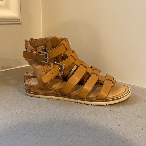 Size 13 Little Girl Sandals - Picture 2 of 3